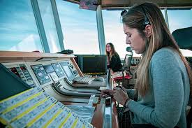 Requisitos para ser controlador aéreo en España