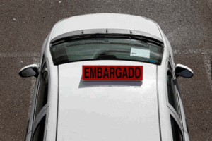 coche embargado intro