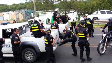 policia en funcion