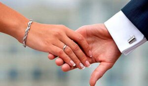 COMO AFILIAR A TU CONYUGE AL IESS