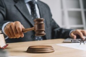 Algunos jueces requisitos para ser juez